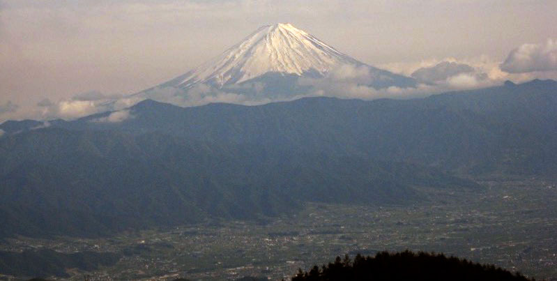 「乾徳山」の富士山