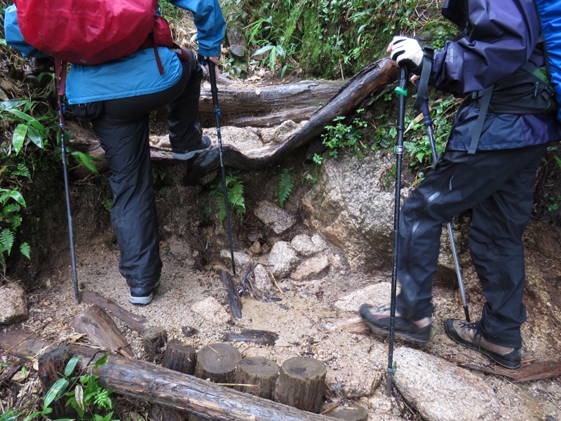 燕岳、登山