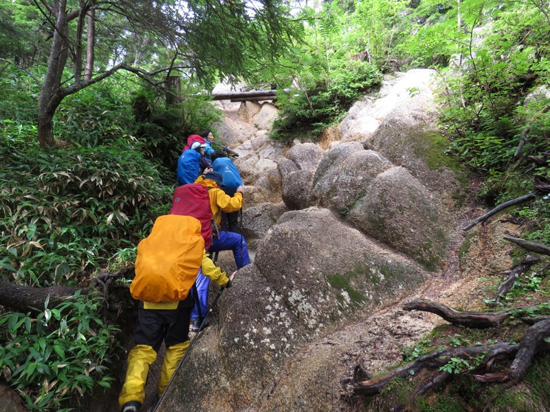 燕岳、登山