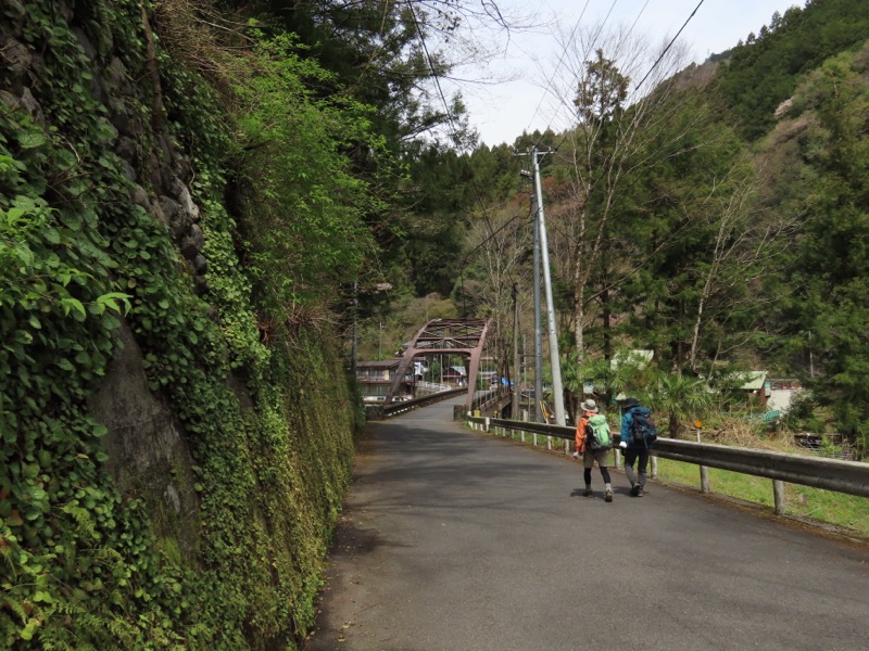 本仁田山