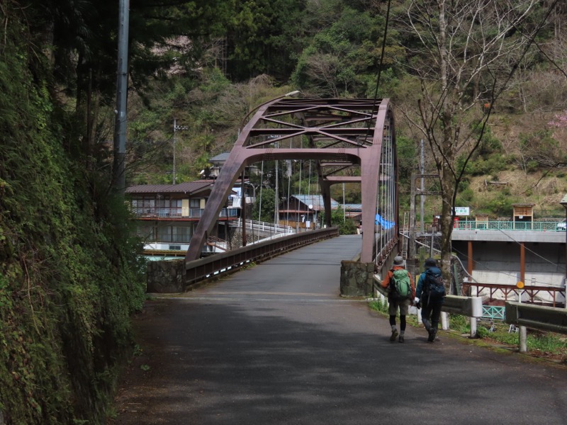 本仁田山