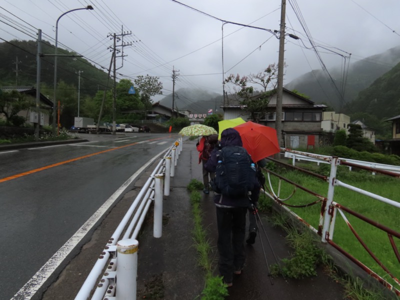 笹子雁ヶ腹摺山