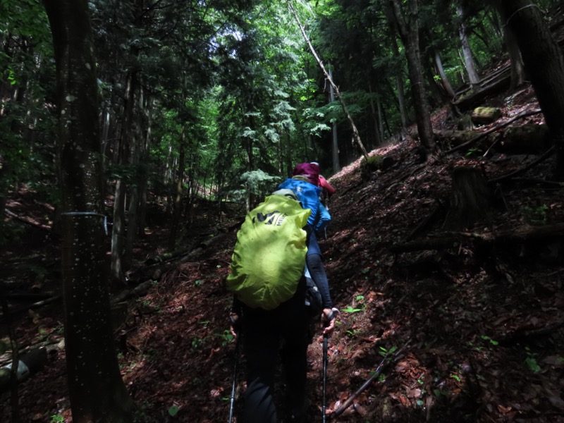 笹子雁ヶ腹摺山