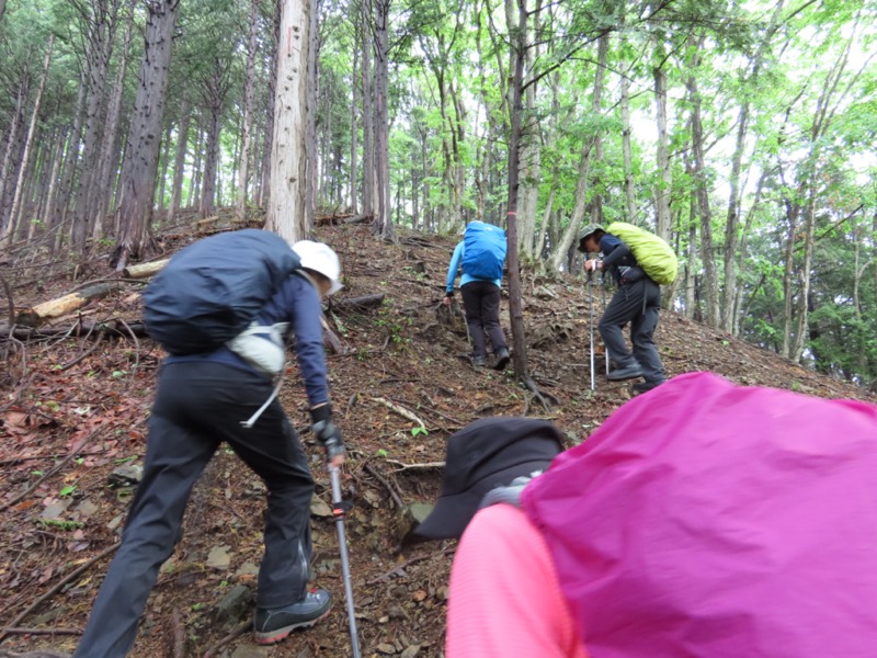 笹子雁ヶ腹摺山