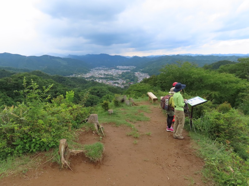 赤ぼっこ、長渕山ハイキングコース