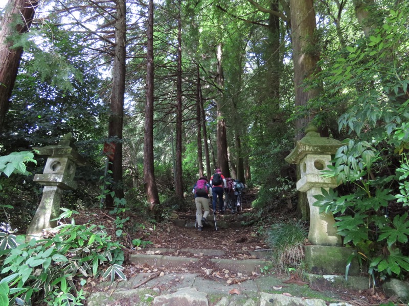 今熊山、金剛の滝、黒茶屋、戸倉城山