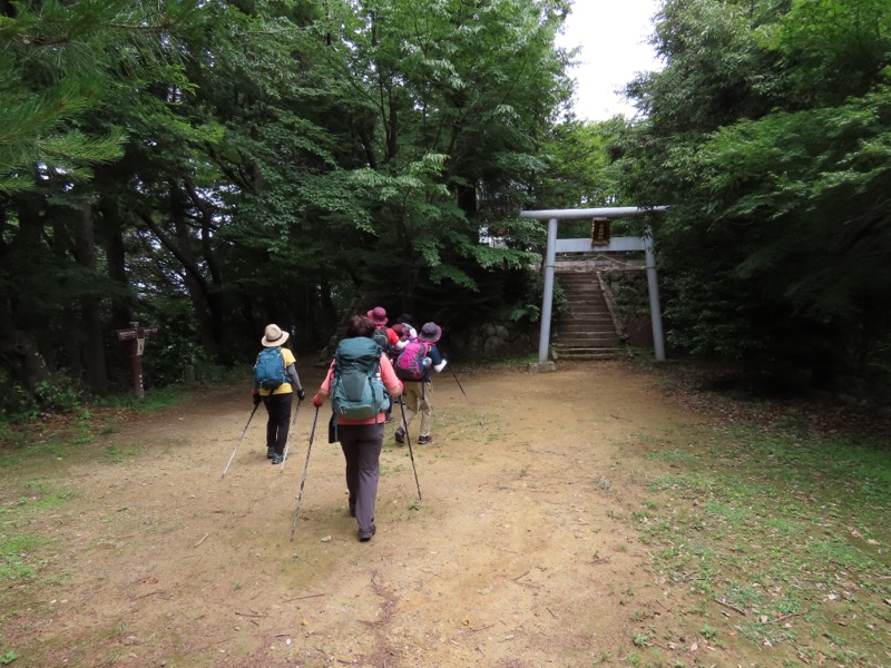 今熊山、金剛の滝、黒茶屋、戸倉城山