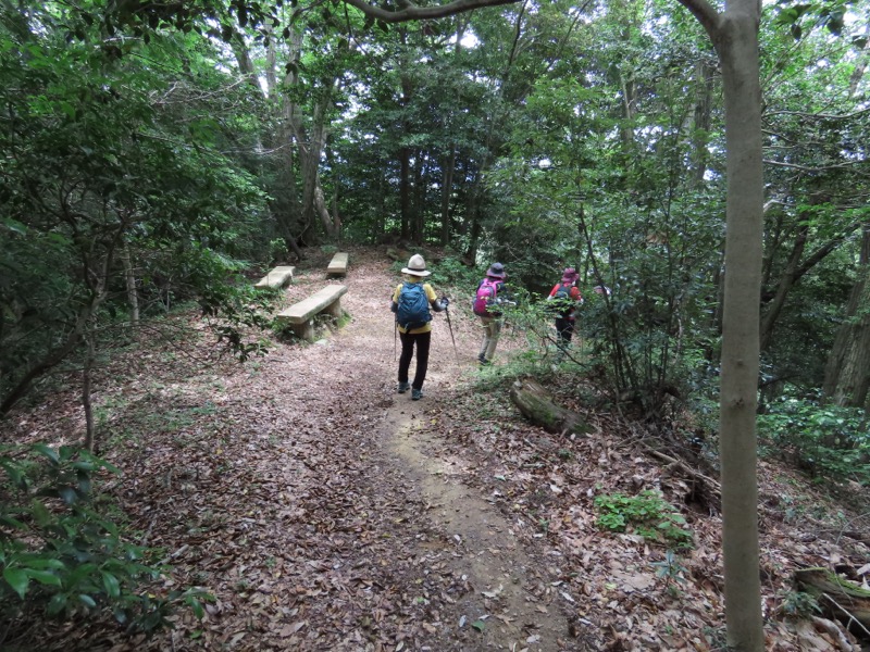 今熊山、金剛の滝、黒茶屋、戸倉城山