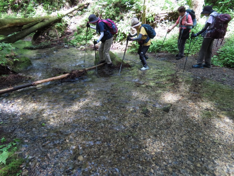 今熊山、金剛の滝、黒茶屋、戸倉城山