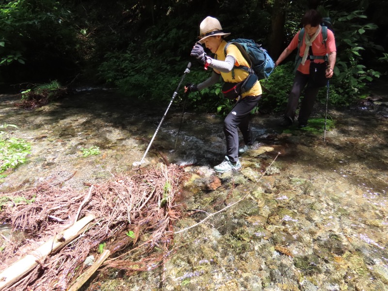 今熊山、金剛の滝、黒茶屋、戸倉城山