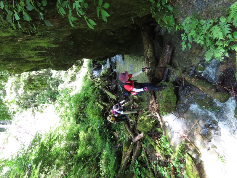 今熊山、金剛の滝、黒茶屋、戸倉城山