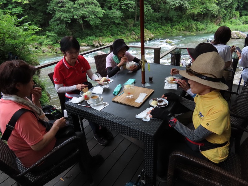 今熊山、金剛の滝、黒茶屋、戸倉城山