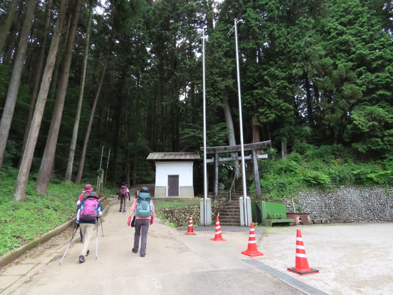 今熊山、金剛の滝、黒茶屋、戸倉城山