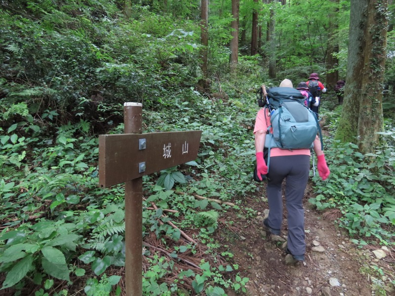 今熊山、金剛の滝、黒茶屋、戸倉城山