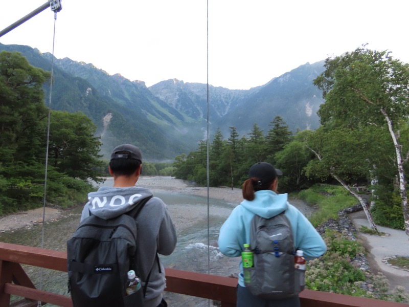 蝶ヶ岳、上高地右岸歩道