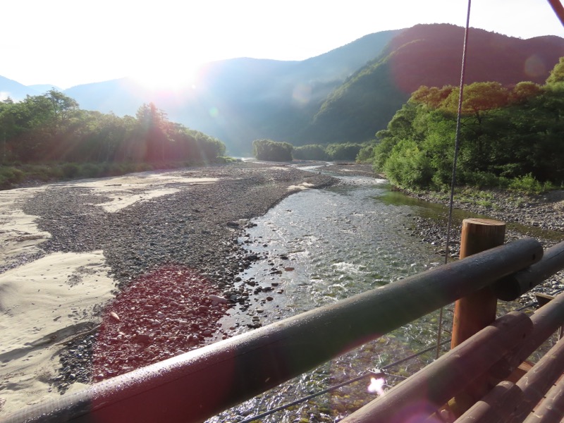 蝶ヶ岳、上高地右岸歩道