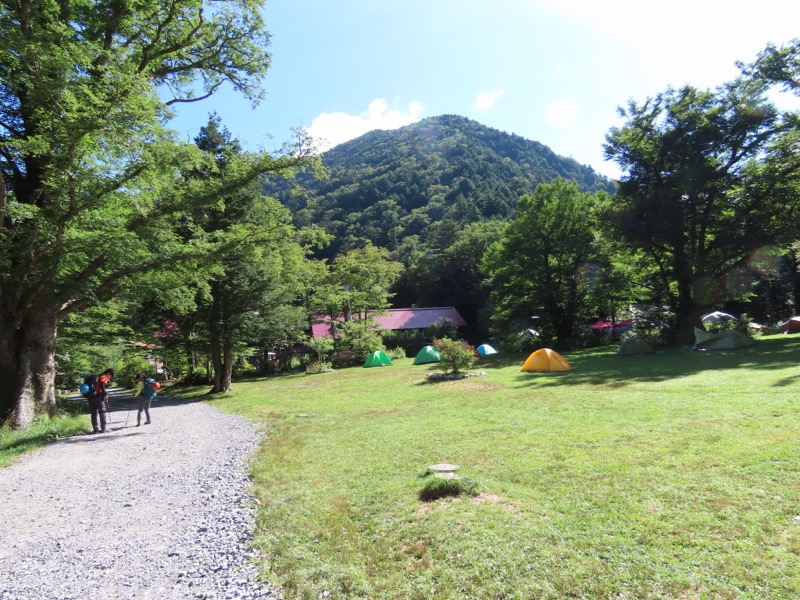 蝶ヶ岳、上高地右岸歩道