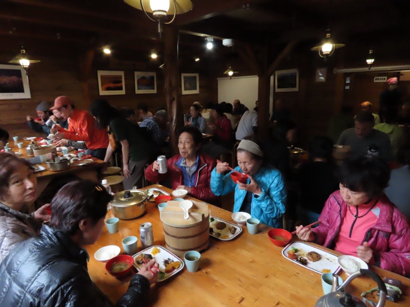 蝶ヶ岳、上高地右岸歩道