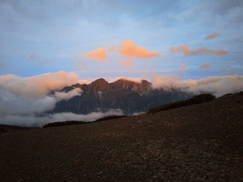 蝶ヶ岳、上高地右岸歩道