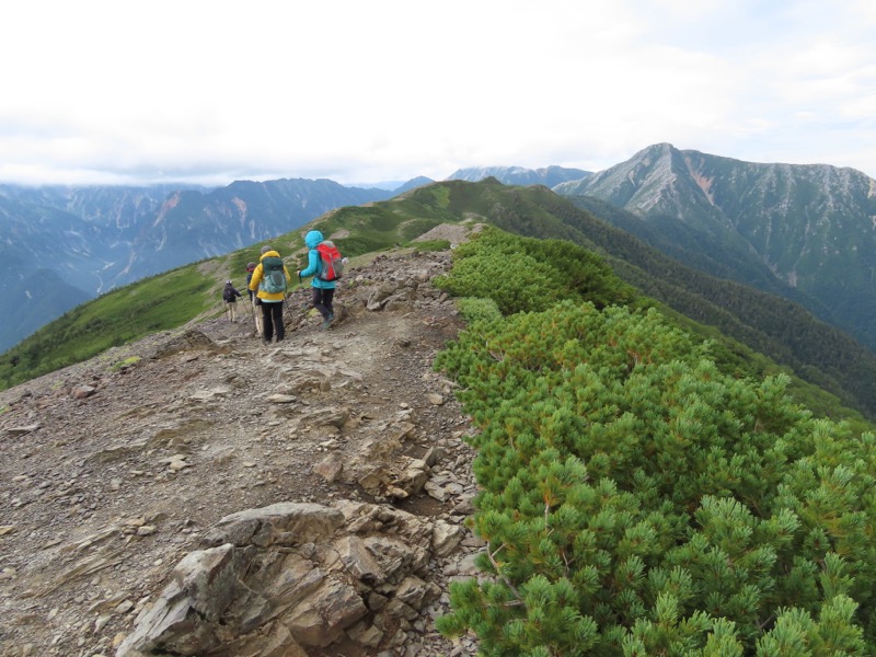 蝶ヶ岳、上高地右岸歩道