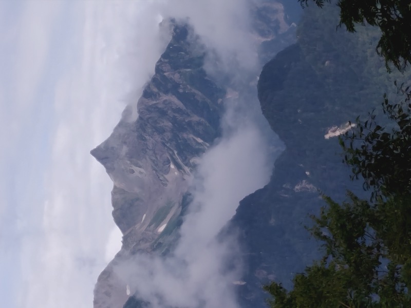 蝶ヶ岳、上高地右岸歩道