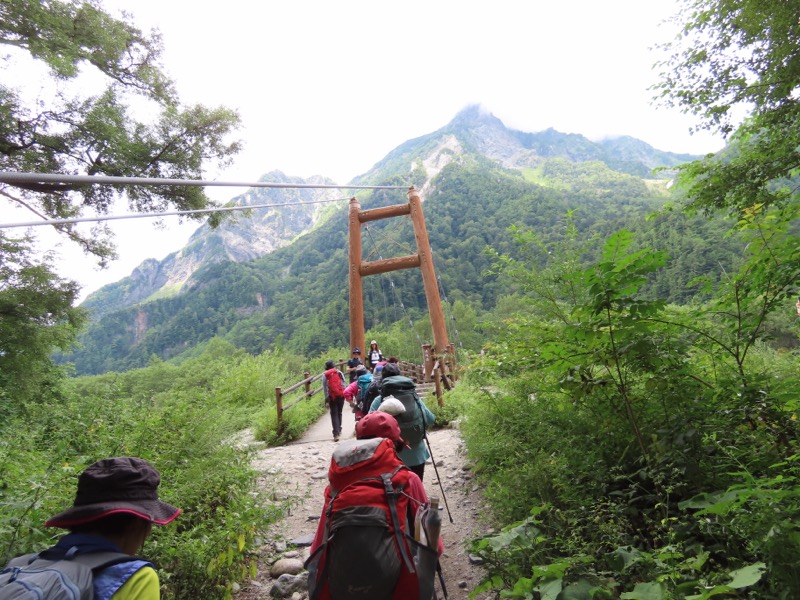蝶ヶ岳、上高地右岸歩道