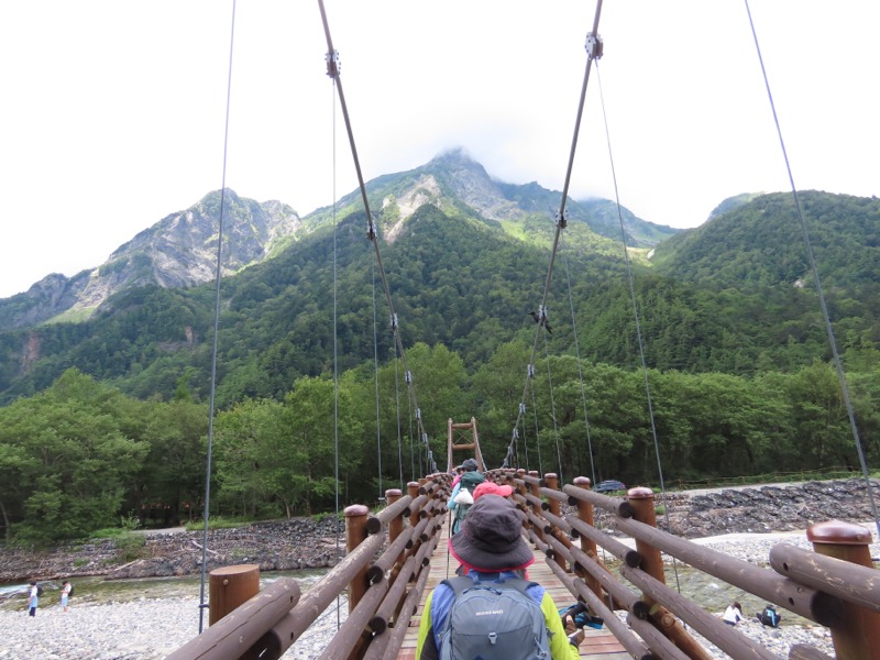 蝶ヶ岳、上高地右岸歩道